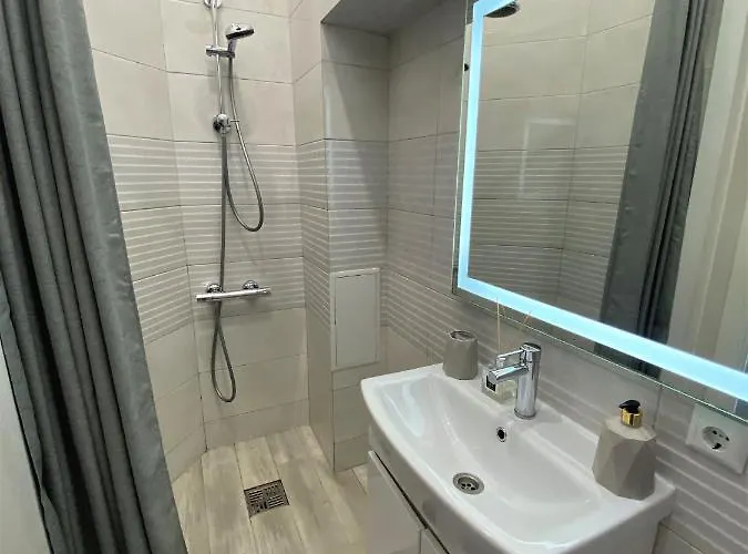 тобілевича 3 * Lviv