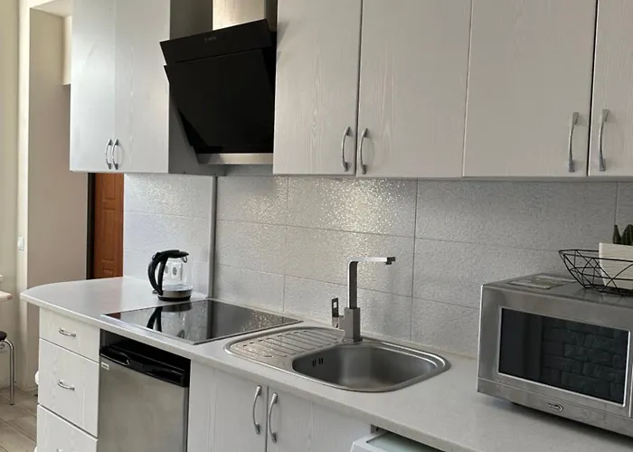 тобілевича 3 Lägenhet *